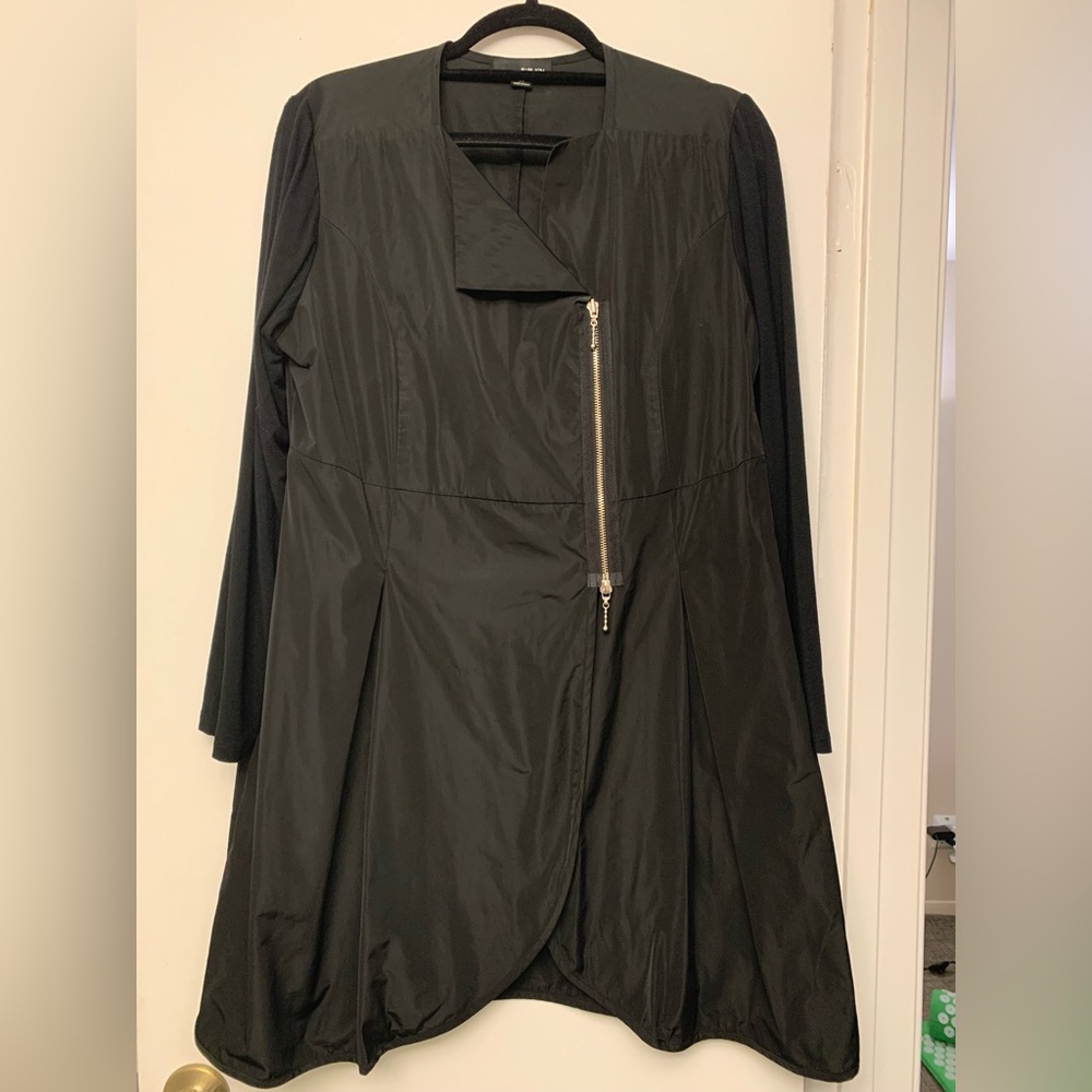 SUN KIM Black Asymmetrical Zip Jacket-Dress,versatile,slimming, funky,light!❤️